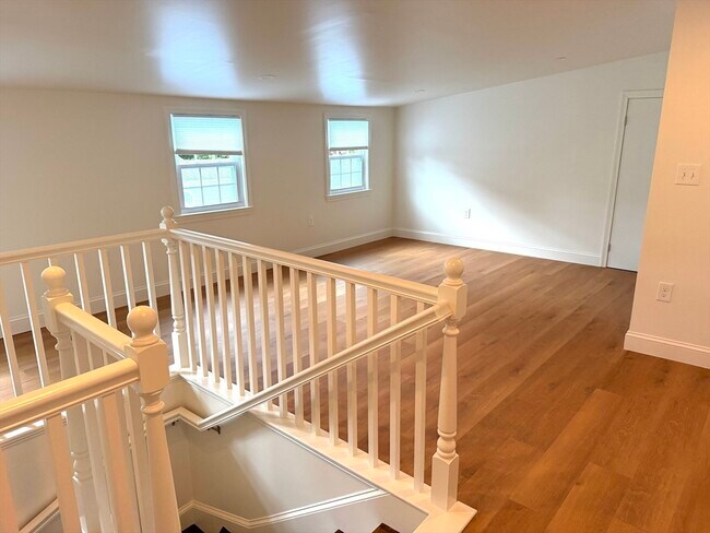 Building Photo - 52 Evans Rd