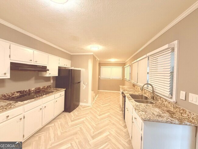 Building Photo - 1397 Jewell Ct