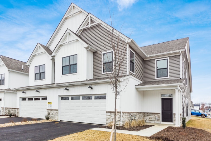 Building Photo - 6073 Miranda Ln