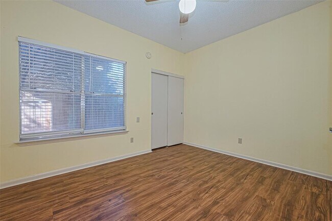 Building Photo - 5127 Smokey River Dr