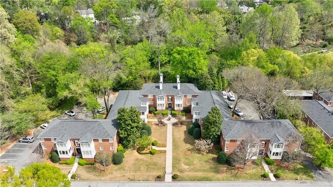 Building Photo - 115 Peachtree Memorial Dr NW