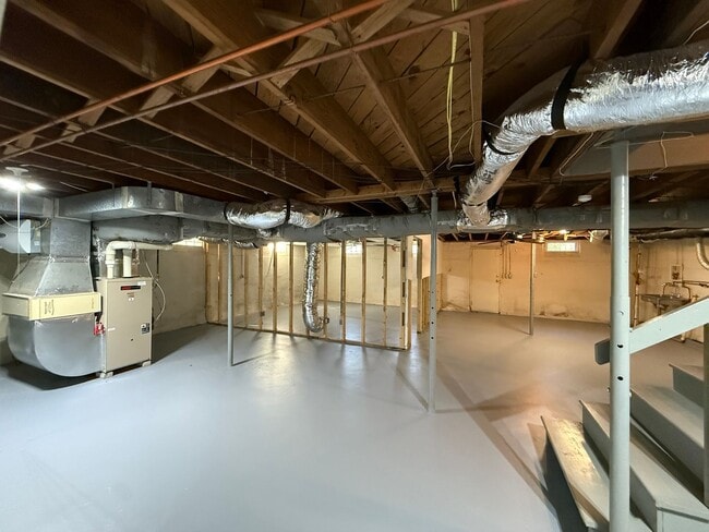 Building Photo - 638 Stratford Rd NW