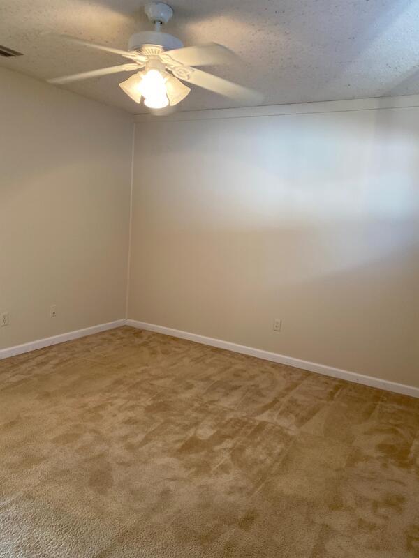 Building Photo - 4000 Gulf Terrace Dr