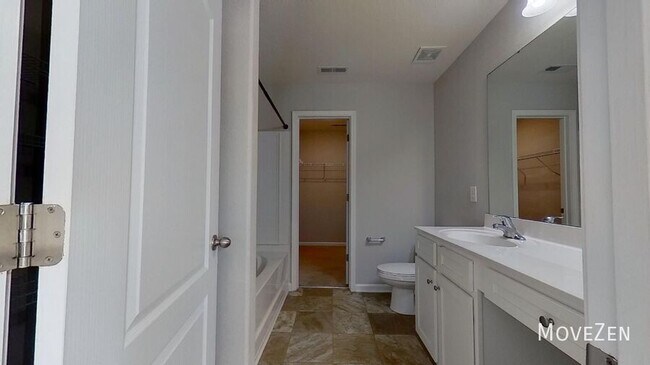 Building Photo - 2736 Yurman Rd
