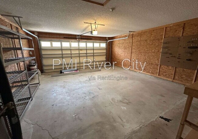 Building Photo - 13951 Summer Breeze Dr