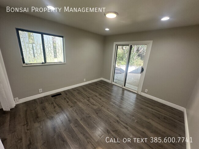 Building Photo - 3281 E Fortuna Dr