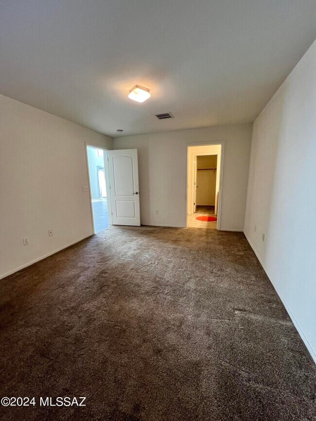 Building Photo - 4166 N Fortune Loop
