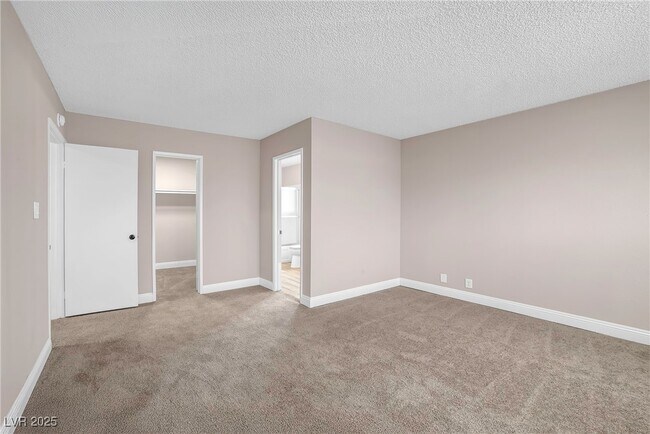 Building Photo - 4431 El Campana Way