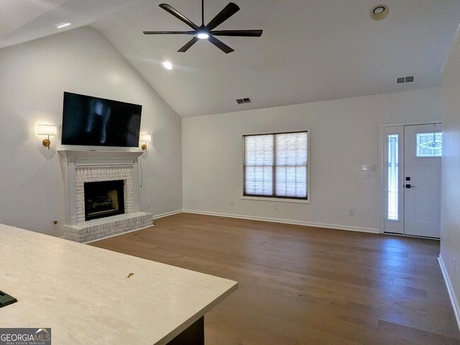 Building Photo - 161 Hancock Rd