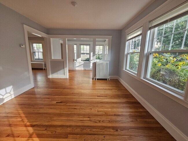 Building Photo - 360 Beech St