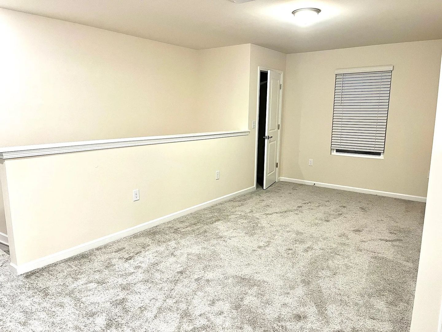 Building Photo - 1728 Arapahoe Ridge Dr