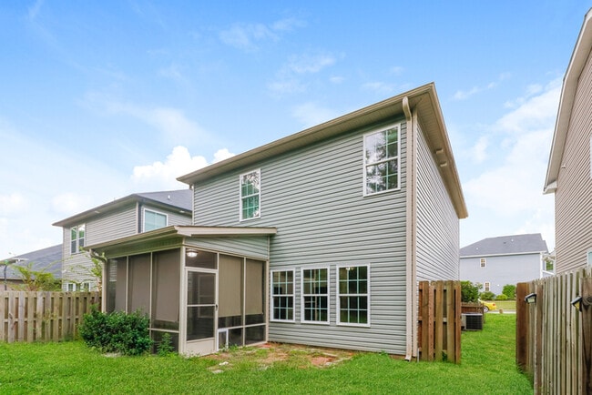 Building Photo - 1977 Kenlock Dr