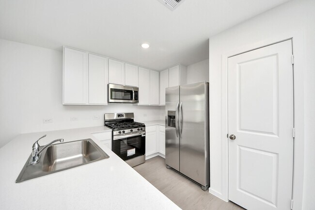 Building Photo - 311 Brandi Dr