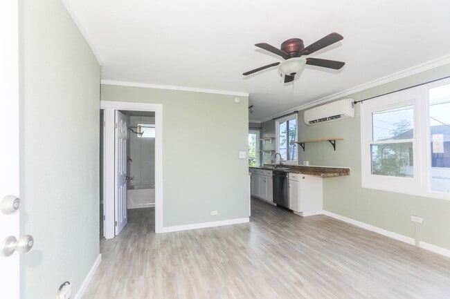 Building Photo - 2 Bedroom, 1 Bathroom, 2 Parking Home with Solar Panels + A/C!