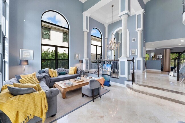 Building Photo - 9173 Delemar Ct