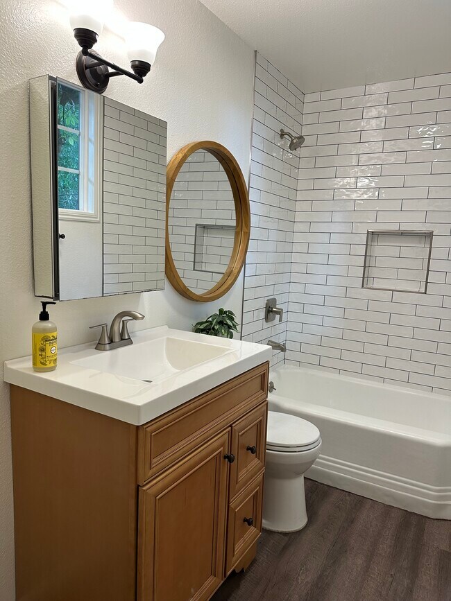 Building Photo - 641 Copeland Ct