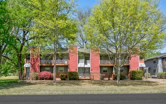 Building Photo - 605 W Benton St