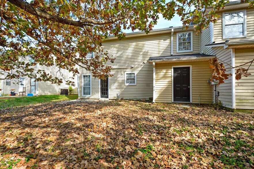 Building Photo - 2624 Country Trce SE