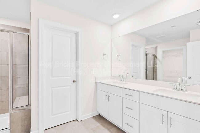 Building Photo - 1225 Colgher St