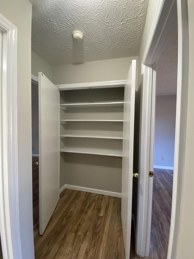 Building Photo - 3620 Beswick Ct