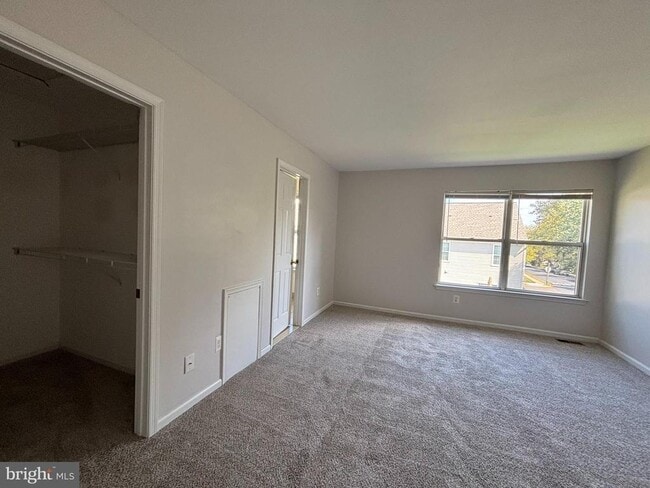 Building Photo - 4666 Louise St Claire Dr