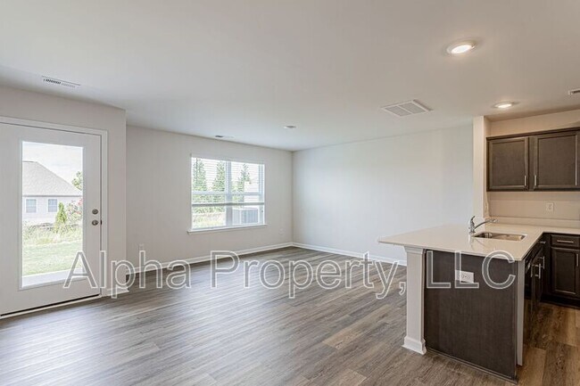 Building Photo - 766 Embark Cir