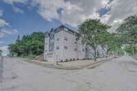 Building Photo - Park Hill Family