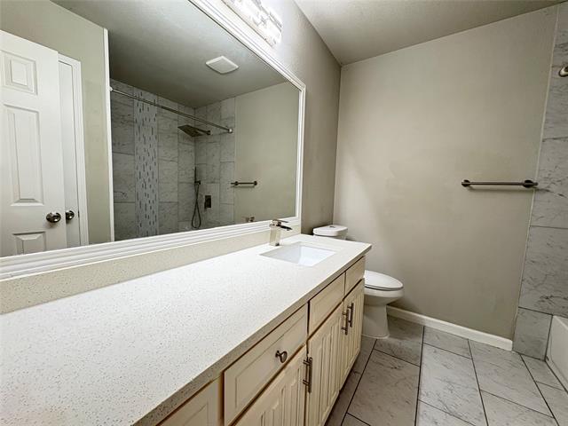 Building Photo - 901 Fiero Dr