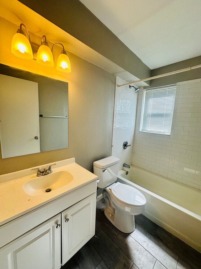 Building Photo - 4216 Billtown Rd