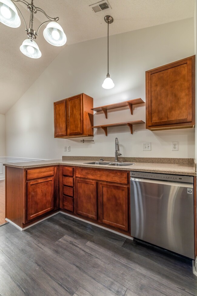 Building Photo - 5104 Cates Bend Way
