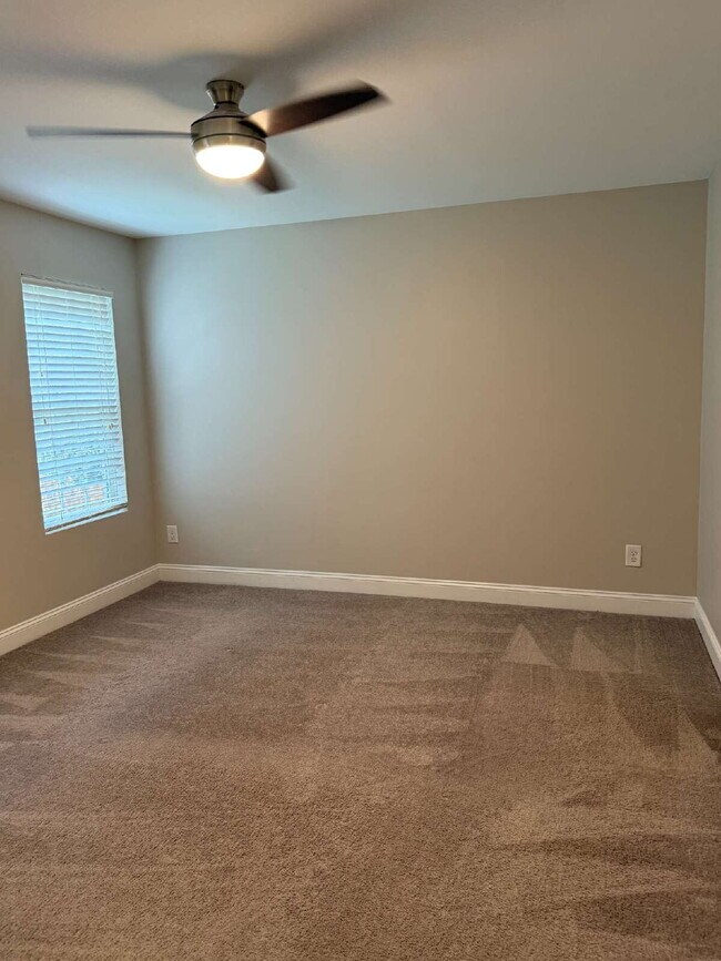 Building Photo - 4506 Coral Dr