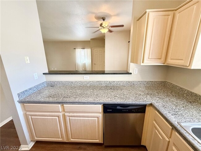 Building Photo - 5250 S Rainbow Blvd