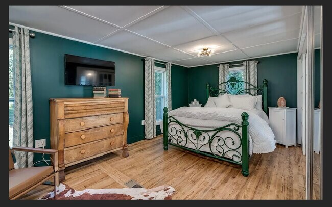 Building Photo - 14047 Military Rd