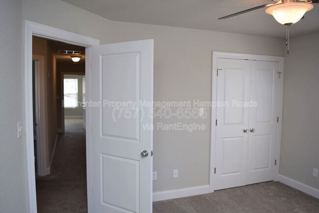 Building Photo - 1 Worden Pl