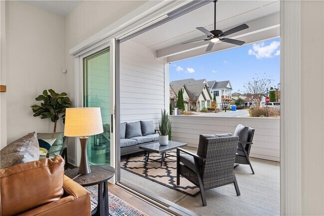 Building Photo - 637 Stickley Oak Way
