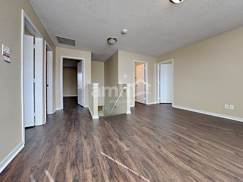 Building Photo - 356 Sunbeam Ln