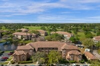 Building Photo - 14036 Fairway Island Dr