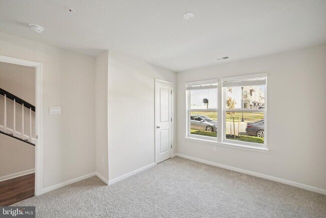 Building Photo - 738 Compass Wy