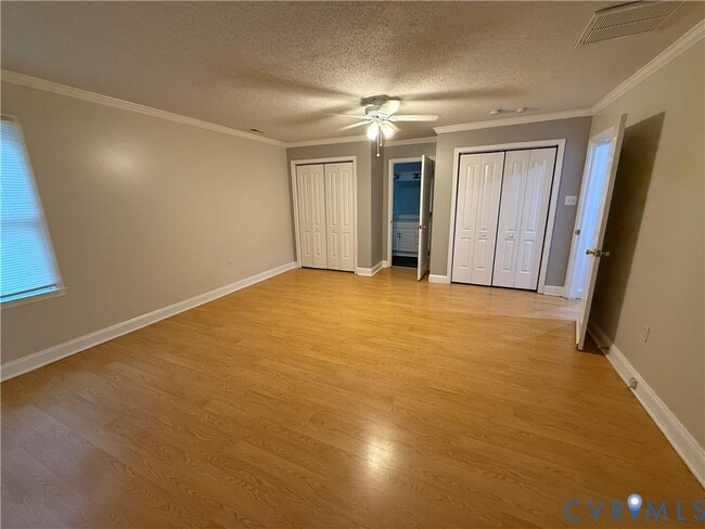 Building Photo - 9723 Royerton Dr