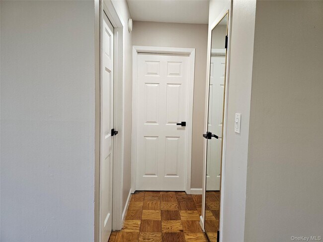 Building Photo - 2261 Palmer Ave