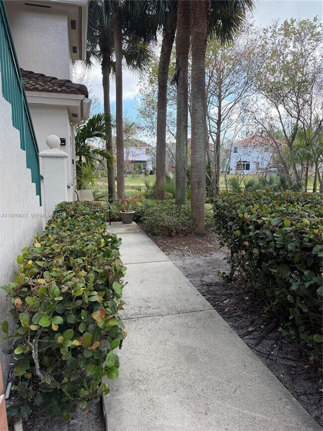 Building Photo - 2199 NW 77th Way