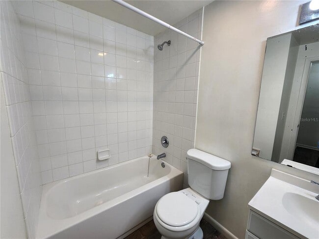 Building Photo - 806 SW 64th Terrace