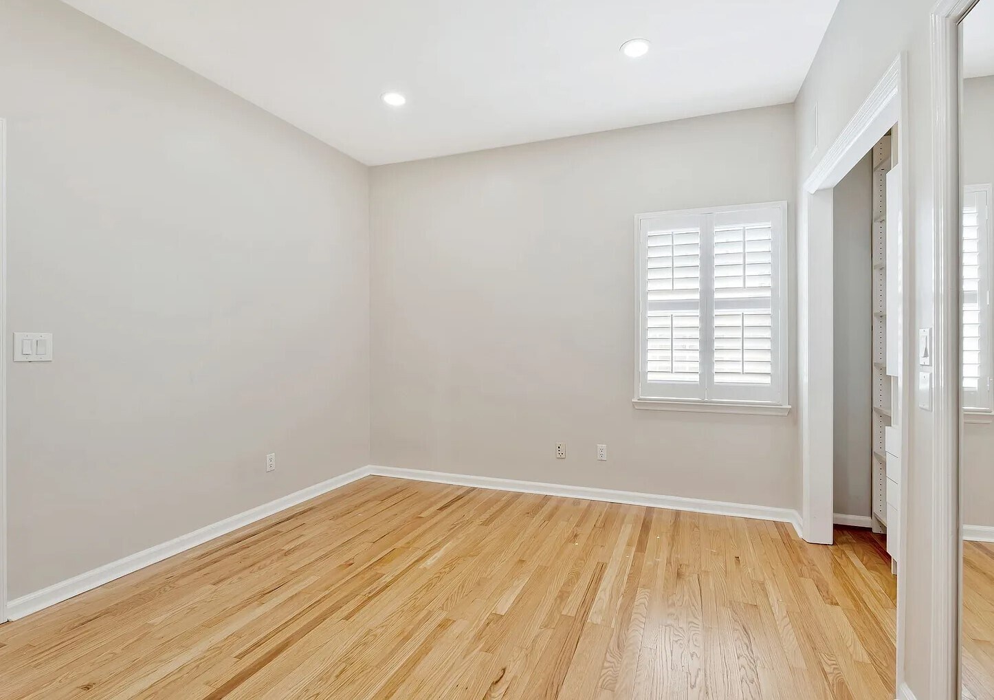 Guest bedroom - 145 W End Pl