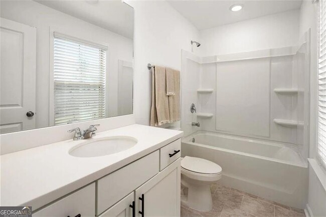 Building Photo - 1530 Brantin Dr