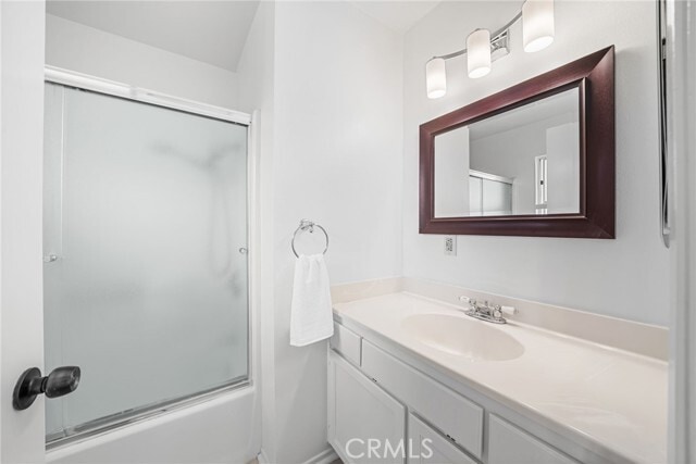 Building Photo - 431 E Washington Ave