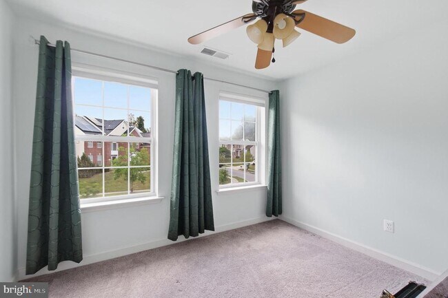 Building Photo - 10615 Quaking Aspen Way