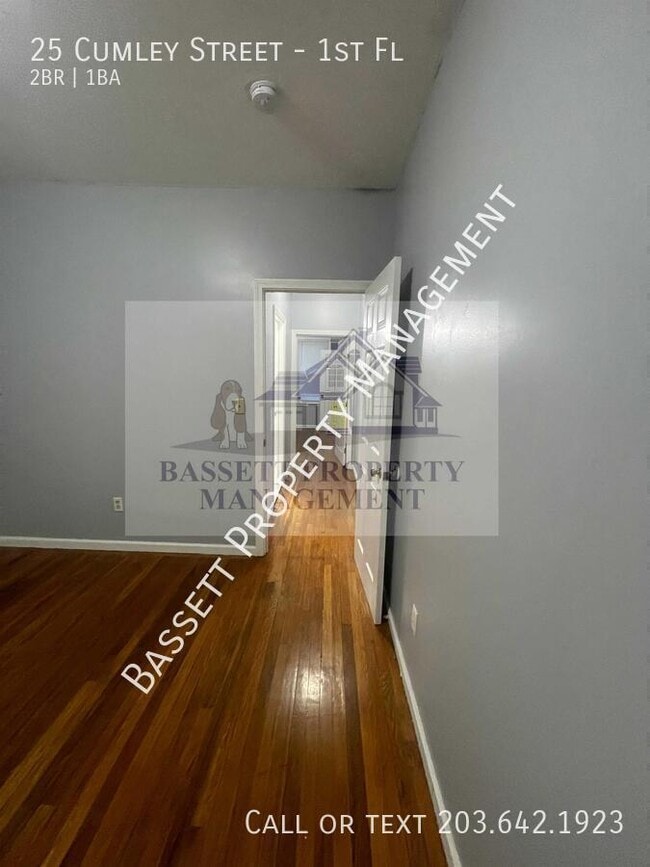 Building Photo - 25 Cumley St