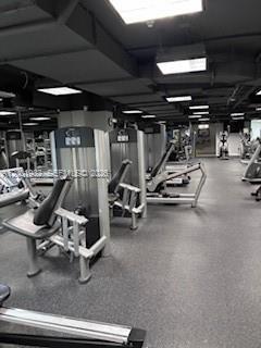 Building Photo - 3020 NE 32nd Ave