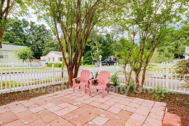 Building Photo - 14 Lieutenant St