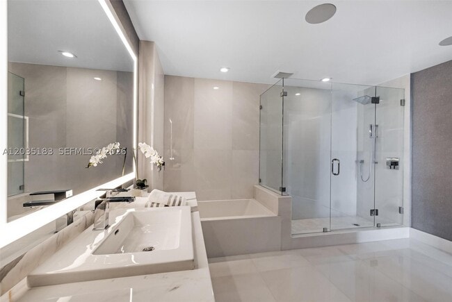 Building Photo - 330 Sunny Isles Blvd